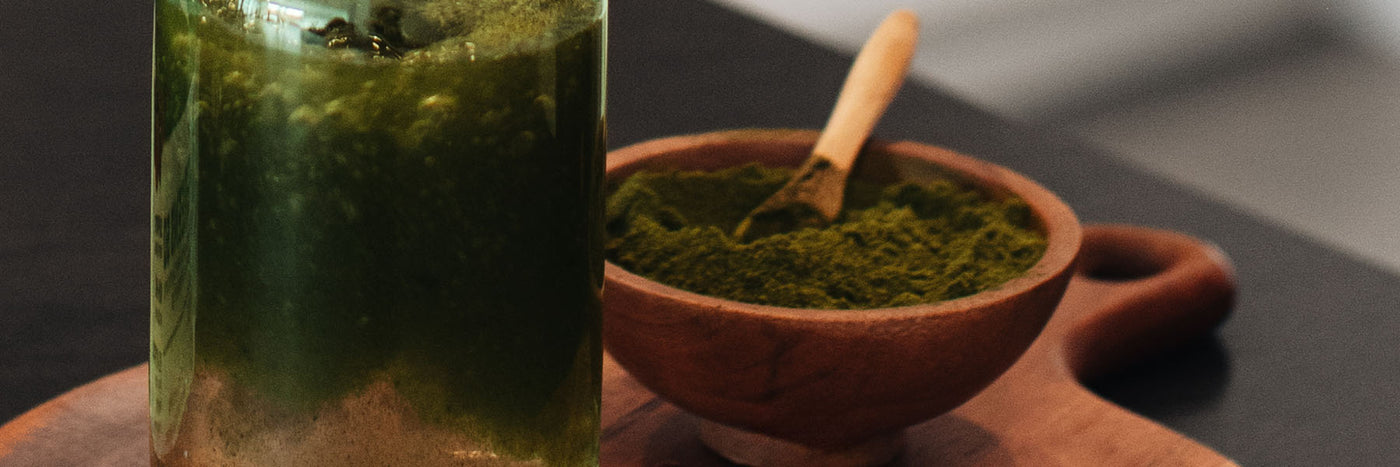 What To Mix Greens Powder With: Top 6 Ideas