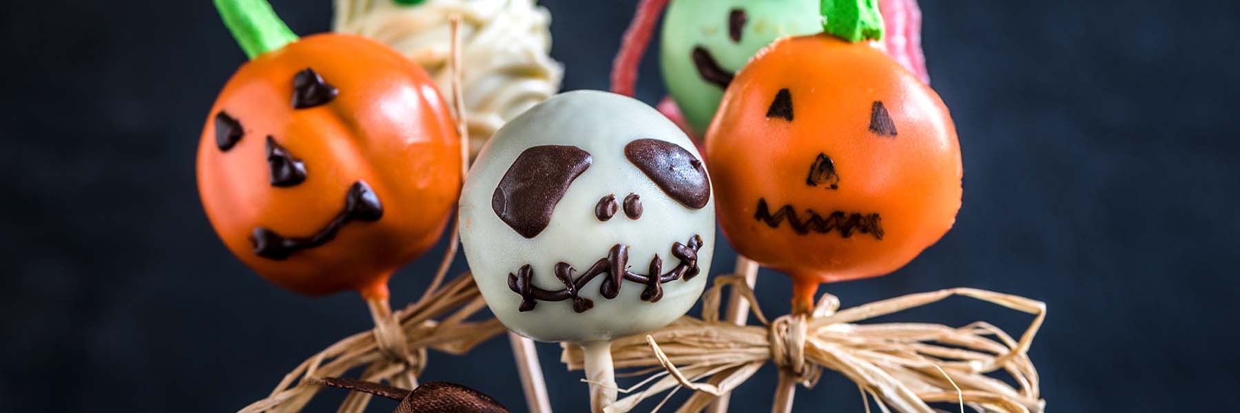 Pumpkin Cake Pops