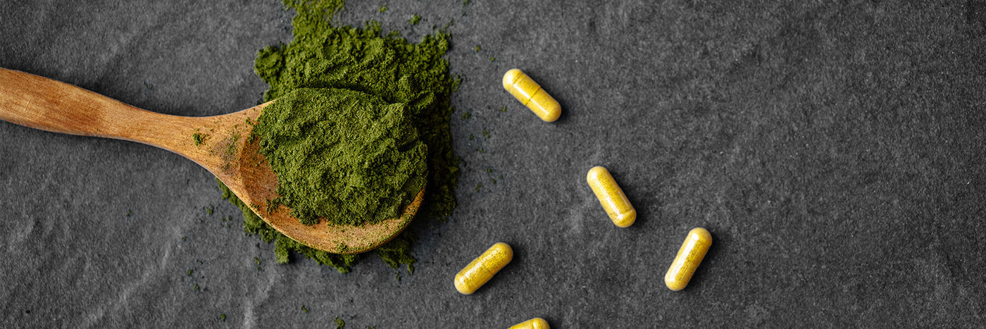 Blog posts Greens Powders Vs. Multivitamins: Should You Take Both?