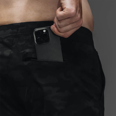 #colo_black-camo