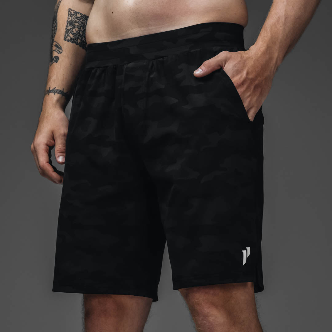 #color_black-camo